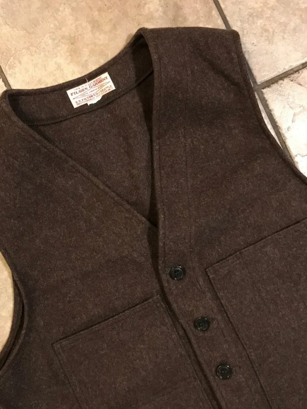 Men's Filson Mackinaw Virgin Wool Vest-Size 48 (XL/2XL) Brown